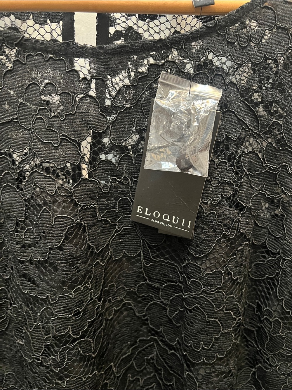 Eloquii Black Floral Lace Long-Sleeve Top Sz 18 - Picture 4 of 4